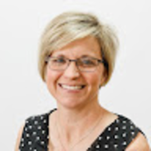 Meet your Posher, Leslie - Picture 1 of 1